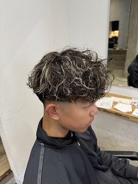 リット(lit.) ニュアンスパーマ/スペインカール/スパイキーショート/守谷