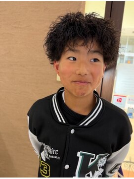 デザイニングヘアードゥ(designing hair Deux) キッズツイストパーマ【キッズ/ツイスト/ツイストパーマ】