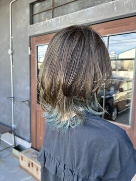 ナナ バイ ピケ(nana by pique) ネオウルフ/くびれミディアム/透明感カラー