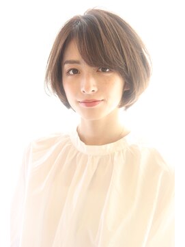 レウナ 外苑前(Reuna) 【30代40代50代】カットで決まる大人可愛いひし形ショートボブ