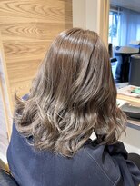 チョビー 銀座(chobii)&nbsp;ベージュカラー/艶カラー/こなれヘア/透明感/くびれミディ/tomok