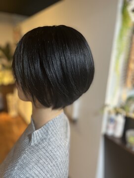 ヘアデザイン ヴォワール(hair & design voir) ボブ×おすぎ