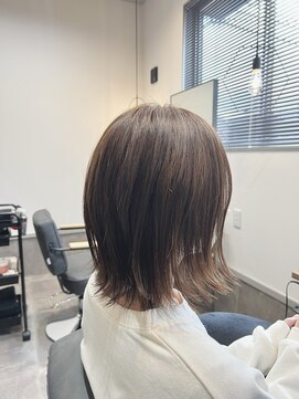 ブル(Bull) 切りっぱなしボブ