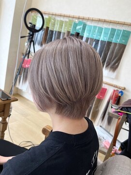 ミラシィ 稲毛(Mirashy) ミルクティベージュ×ショートスタイル