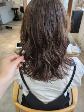 ユール(JUHL) ミディアム/セミロング・大きめウェーブパーマ＊