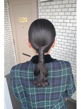 ソノ(sono) ポニーテール ヘアセット ローポニー タイトヘア