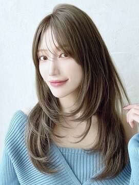 エインアンリー 明治神宮前(AIN.ANLY.) ヘーゼルグレージュ大人可愛いレイヤーカットうるツヤカラー韓国