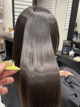 鏡面ツヤの髪質改善ストレート