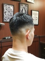ブロートーキョーバーバーショップ 神田2nd(Bro Tokyo BARBERSHOP)&nbsp;ミドルスキンフェードカット　クルースタイル