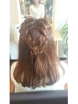 ワフトクラフト(waft craft)&nbsp;三つ編みアレンジ