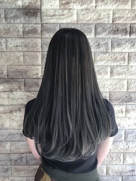 ヒップスデコ(Hip's deco) 【Hip's ｄｅｃｏ大宮】ダークグレー×ブリーチハイライト