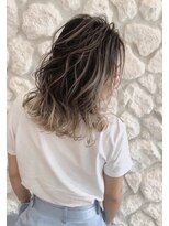 モアナ バイ ヘッドライト 沖縄豊見城店(Moana by HEADLIGHT)&nbsp;Moana豊見城#西海岸#バレイヤージュ#ハイライト#デザインカラー