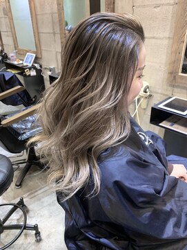 アルカナ 明治神宮前原宿(ARCANA) ホワイトバレイヤージュ　ホワイティーベージュ　hiro