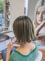 オブヘアージユウガオカ(Of HAIR Jiyugaoka)&nbsp;【外ハネミディアム】