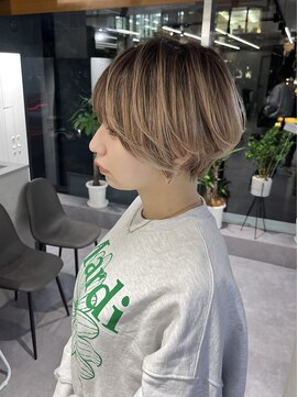 ファイブバイジエクト 堀江(FIVE by The Ect) バレイヤージュ×シースルーバング×ミルクティーベージュ☆