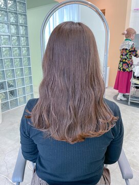 ユーリ(JUURI) オリーブベージュ /くすみベージュ/ベージュ / セミロング