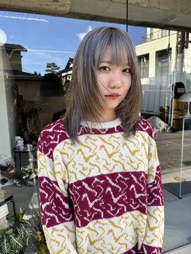 オルター(Alter) グレージュカラーx顔まわりレイヤー