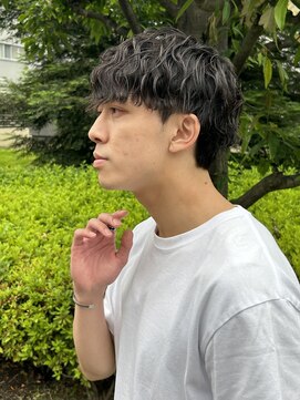 クロト(Clotho) 波巻き/スパイラルパーマツイストスパイラルメンズカットウルフ