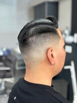 ヘアーラボ 樟葉(Hair Labo)&nbsp;サイドパート スキンフェード 南楠葉