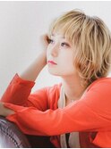 個性的マッシュヴェールウェーブハイトーンふわミディ