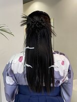 リル 茅ヶ崎(Liru:) 【花鈴】個性的ハーフアップ/カチモリヘア