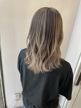 コレロ ヘアー(KORERO hair) シャドールーツ