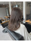 ミルクティーベージュ。