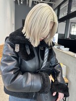 レイヤーカット冬カラーハイトーンブリーチカラーミルクティー
