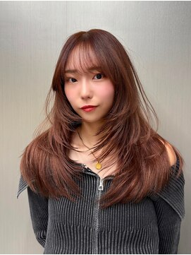 イキ 表参道(iki omotesando) ブルージュ/レイヤーカット/艶髪スタイル/オリーブベージュ