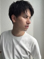 コンマヘア/センターパート/ツーブロック/黒髪