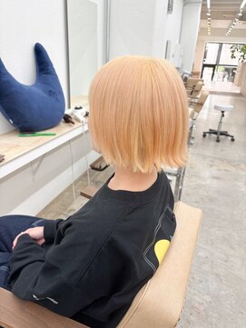 ニュート(Neut ) ホワイトミルクティーカラー/ケアブリーチ/ハイトーン/名古屋