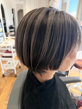リバイブ ヘアー リュッカプラス(Revive Hair Lycka+) 透明感カラー×大人ショートボブ