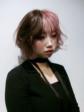 ブロック ジャポン(bloc japon) ペールピンク×ブラウン ミックスカラー　レイヤーボブ/長峯千紘