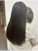オリーブグレージュ