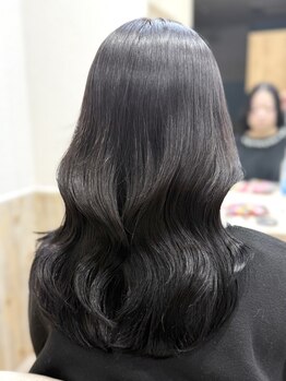 フルブルーム 東林間(fullbloom)の写真/【東林間駅直結】髪質・ダメージ別に選ぶ厳選トリートメント