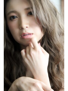 チョビー(Chobii) [chobii]表参道小顔カット外国人風透明感イルミナカラー抜け感