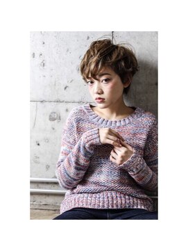 ルーシー(Lucy) ナチュラルショート