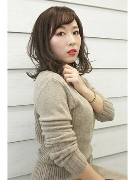 ニューラインギンザ(New-Line 銀座) ツヤオレンジの大人ミディアム