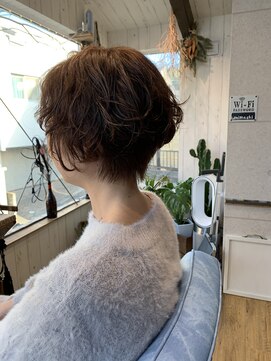 ウミマチ(umi machi) umi machi  エアリーシャギ