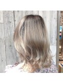 ダブルカラーグレーシルバーミディウルフ ブリーチ透明感ヘアー