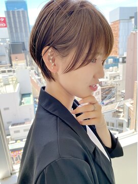 イオエ(ioe) イメチェン/外ハネボブ/ワイドバング/ブルーブラック/美髪