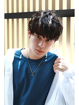 クシュ 所沢西口プロぺ通り(kusyu... ) 束感波巻きハイライトマッシュパ-マウルフグレ-ジュアッシュ所沢