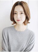 大人可愛いふんわりトップのエギョモリスタイル