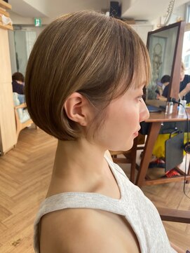 カナエ(CaNaE) ナノハイライト×ショートボブ