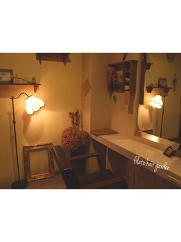 落ち着いた優雅な時間とリラクゼーションをご提供。日常を忘れ、ゆったりとした時間を過ごしませんか。