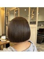 ビズヘアー グランバース(bisou hair grandbase) ミニボブ