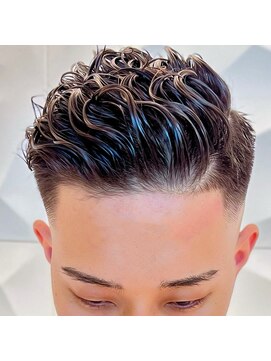 ゼロスバーバー(0's BARBER SHOP) 30代ビジネスヘア◎無造作パーマ×ビジネスパーマ