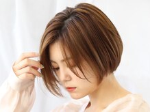 ケミカル知識でしっかりと伸ばし、ダメージレスな矯正が人気◎