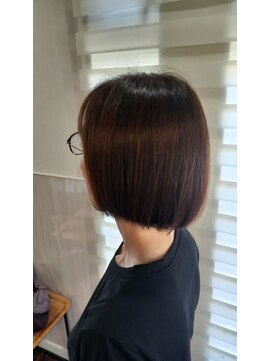 サク(SAKU) すっきりショートスタイル