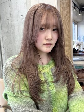 サンク 原宿 表参道(cinq) ミルクブラウンベージュカラーハイトーンブリーチカラーオリーブ